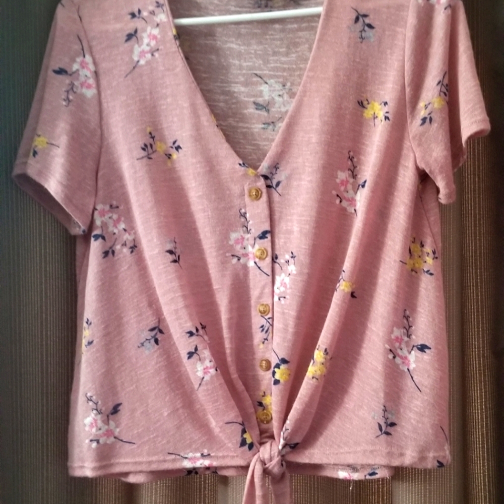Hippie Rose Short sleeve floral top